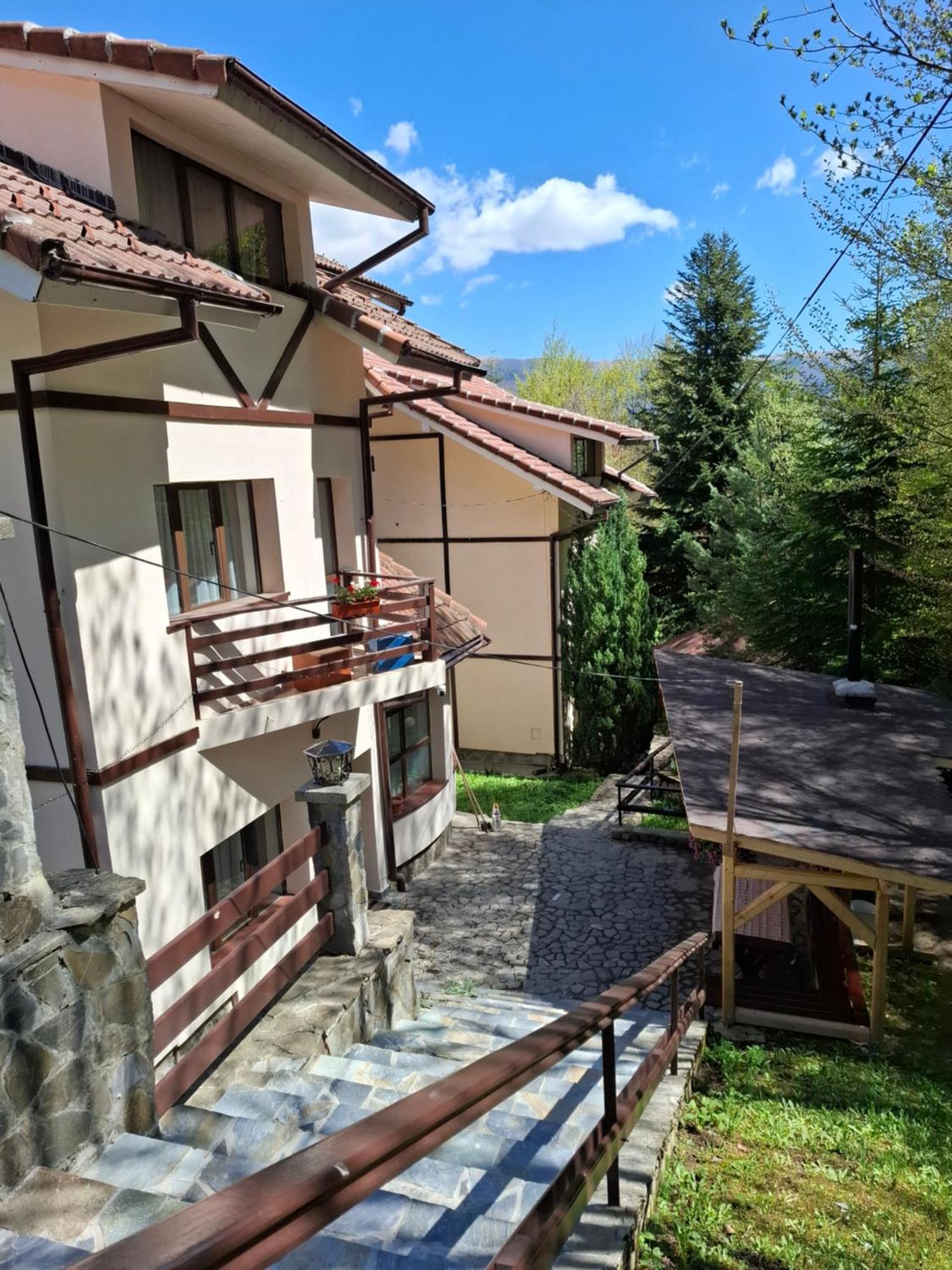 Holiday Houses Pensiune